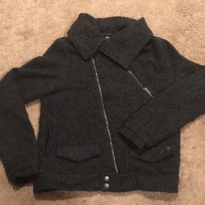 Vans jacket with a unique make